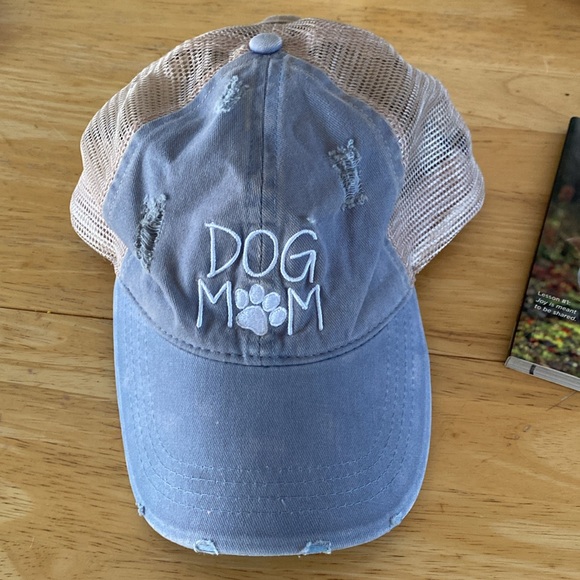 NWT Adjustable Dog Mom Hat with dog bundle NEW - Picture 3 of 12